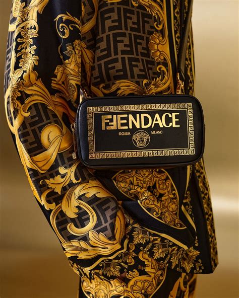 versace svendita|versace fendace.